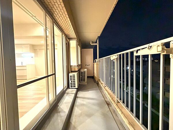 バルコニーを拡大表示