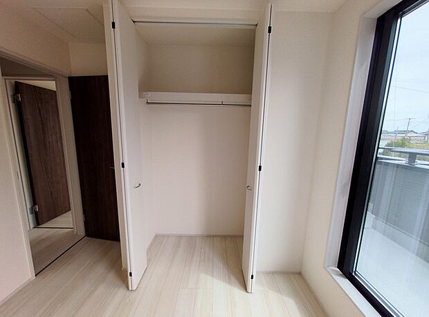 部屋ごとに設けた収納は、住みやすさへのこだわり。 