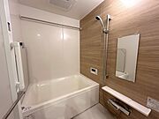 ユニットバスも新規交換。キレイなお風呂で疲れをリフレッシュ。 