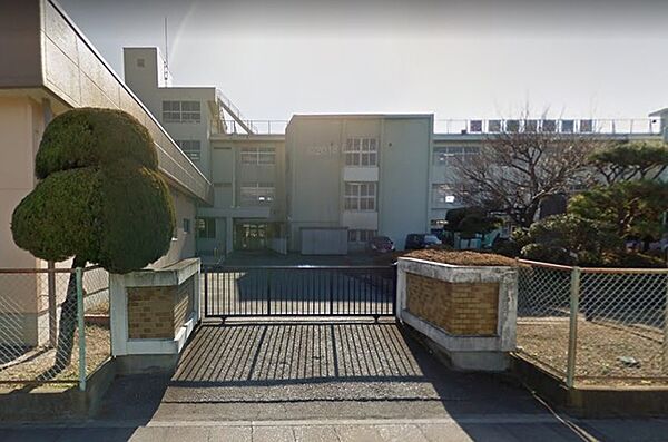 行田市立東小学校（1400m）