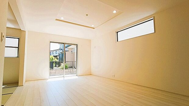 天井が高くなって開放感を感じる折り上げ天井。居住者が快適に暮らすための工夫がここにも見つかりました。