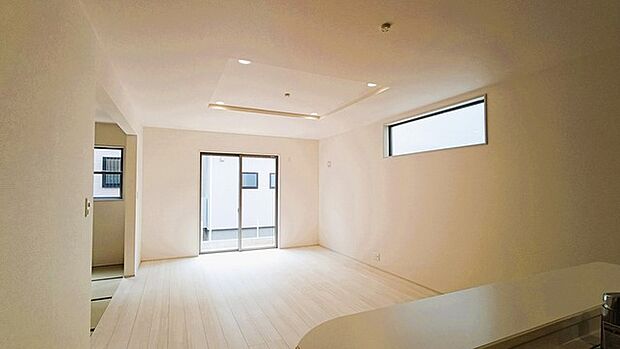 開放的なこの空間がお客様をお出迎えします。LDKは18帖。