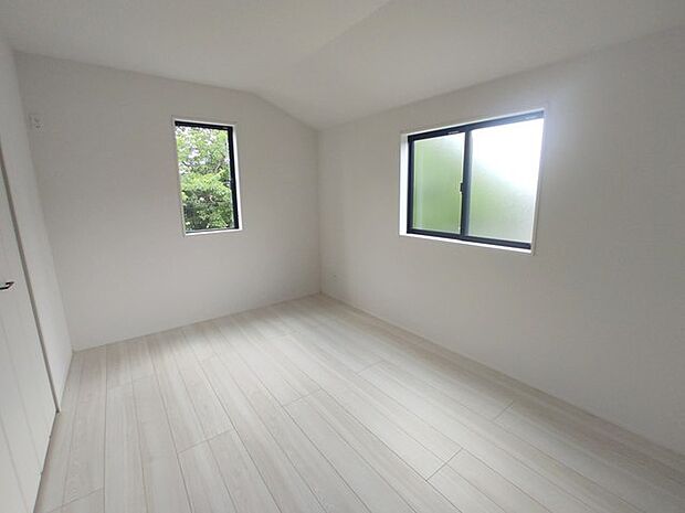 この部屋だれの部屋にしようかな、なんて会話を現地で楽しんでください。