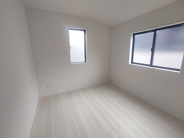 この部屋だれの部屋にしようかな、なんて会話を現地で楽しんでください。