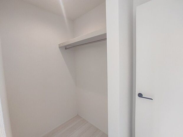 部屋ごとに設けた収納は、住みやすさへのこだわり。