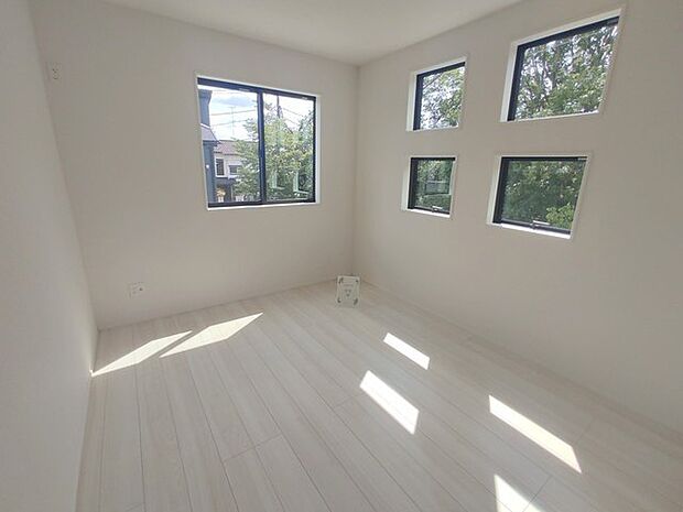 この部屋だれの部屋にしようかな、なんて会話を現地で楽しんでください。