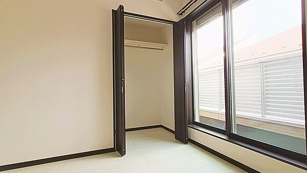 全居室収納スペース付きの物件です。