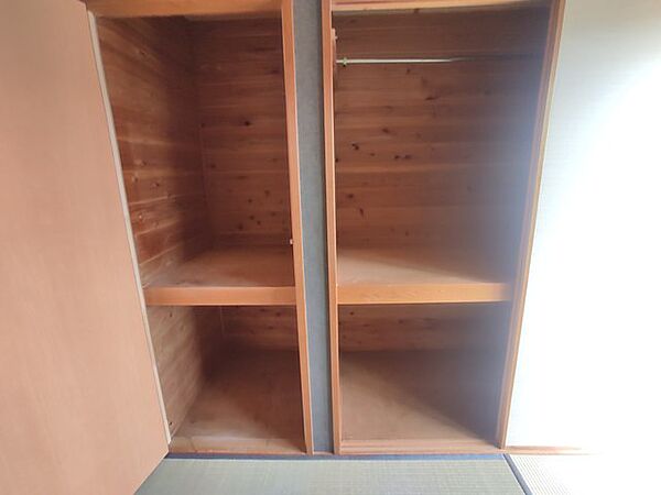 部屋ごとに設けた収納は、住みやすさへのこだわり。