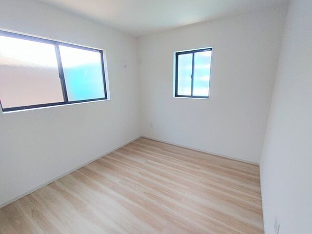 この部屋だれの部屋にしようかな、なんて会話を現地で楽しんでください。