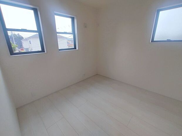 この部屋だれの部屋にしようかな、なんて会話を現地で楽しんでください。