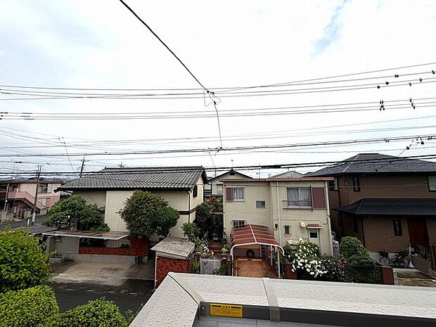 閑静な住宅地で、小さなお子様がいるご家族にも安心。