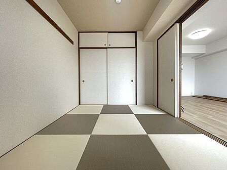 ＬＤＫ＋隣接和室、開放すれば計約20帖。おもてなしスペースにもどうぞ。 