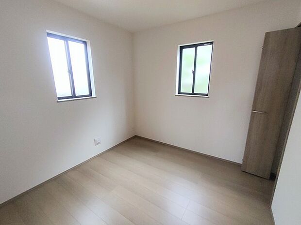 この部屋だれの部屋にしようかな、なんて会話を現地で楽しんでください。 