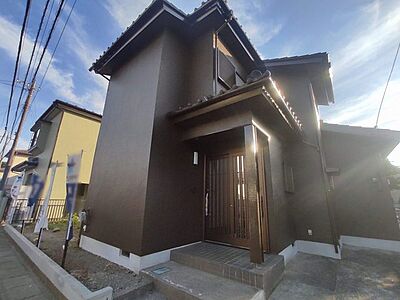 外観:車の通りも少ない閑静な住宅地。子育てにも、第二の人生にも。 外観:車の通りも少ない閑静な住宅地。子育てにも、第二の人生にも。