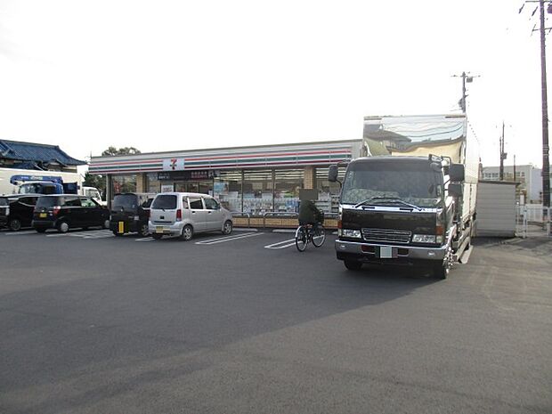 セブンイレブン佐知川店（350m）