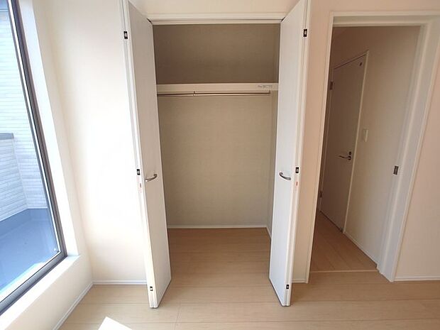 部屋ごとに設けた収納は、住みやすさへのこだわり。