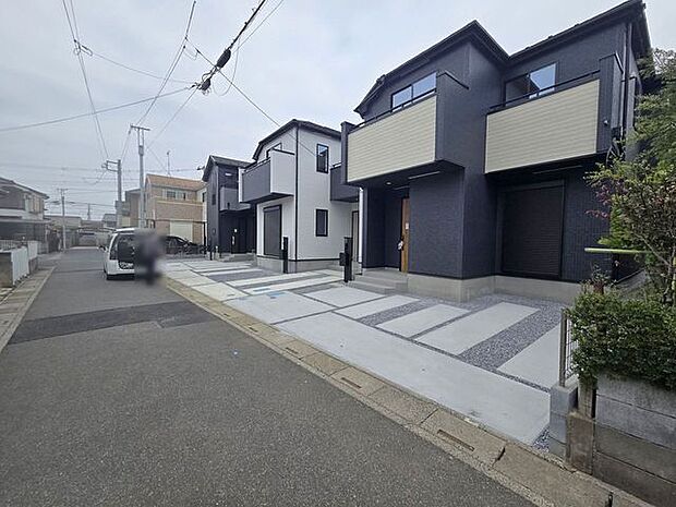 幅員こそやや狭くても、その分交通量が少なくて安心。 