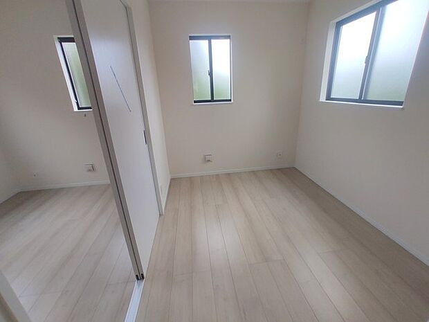 この部屋だれの部屋にしようかな、なんて会話を現地で楽しんでください。