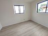 洋室：子供部屋には丁度良い洋室。 