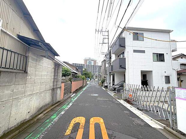 駅徒歩7分。マイカーを持たない選択をする方、増えてます。