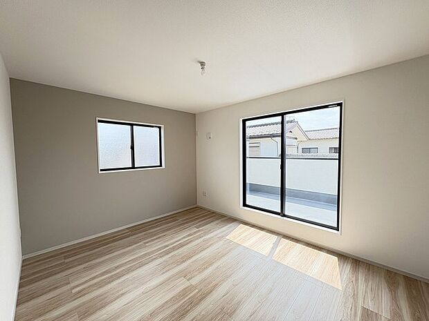 2階部分のお部屋の日当たりは、ご覧の通り明るいです。