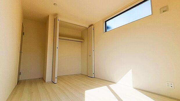 部屋ごとに設けた収納は、住みやすさへのこだわり。