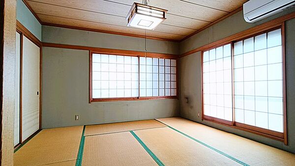 畳のにおいが香る和室は、きっとくつろぎの空間になるでしょう。