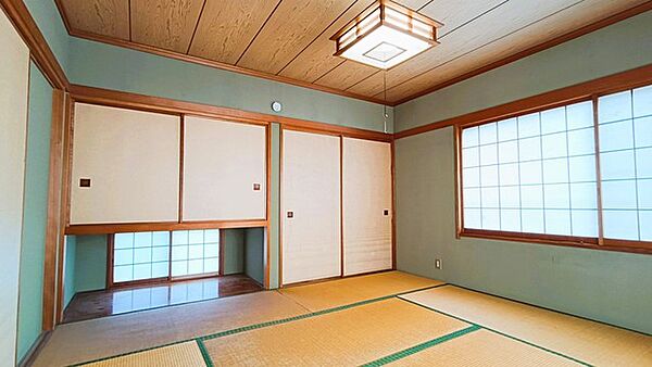 畳の香りがする和室は、癒しの空間になるかも。
