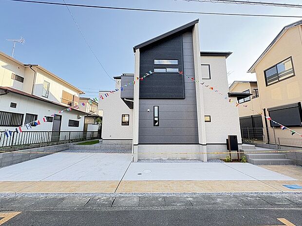 当分譲地はこちらの一棟のみの現場となります。ご覧になれますので、お気軽にお問い合わせください。