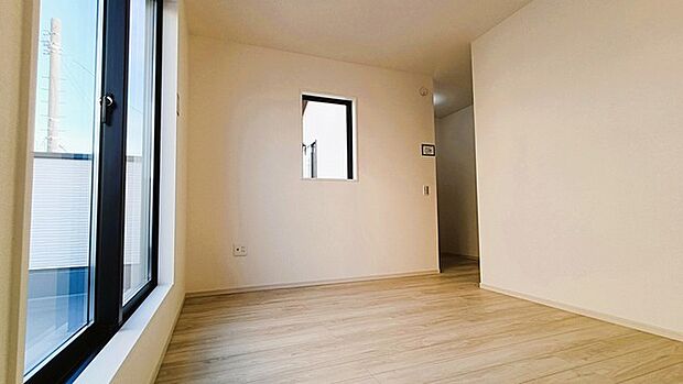 2階部分のお部屋の日当たりは、ご覧の通り明るいです。