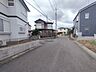 外観：閑静な住宅地で、小さなお子様がいるご家族にも安心。 