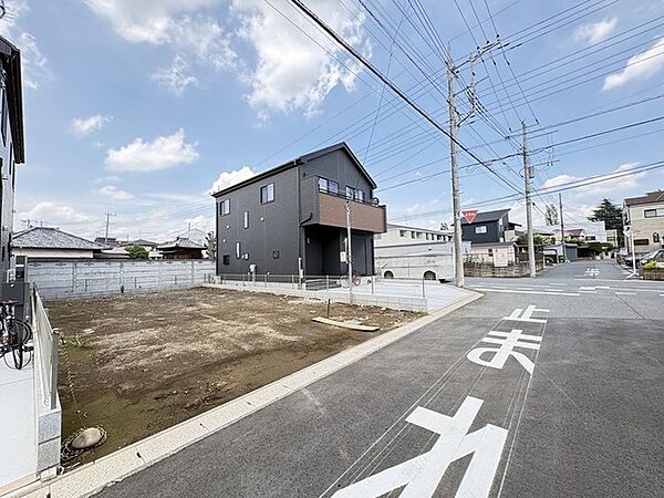 道路は6ｍになると駐車の際の停めやすさがかなり違ってきます。