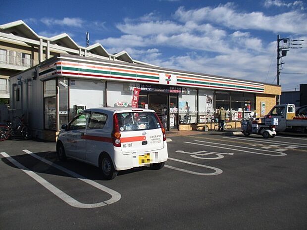 セブンイレブン中野林中郷店(880m)