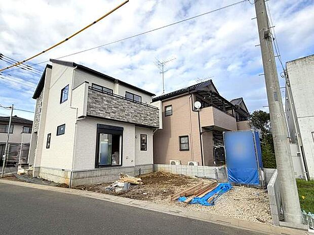 太陽光パネル装備〇