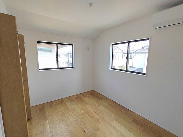 子供部屋には丁度良い洋室。サイズは5.2帖。