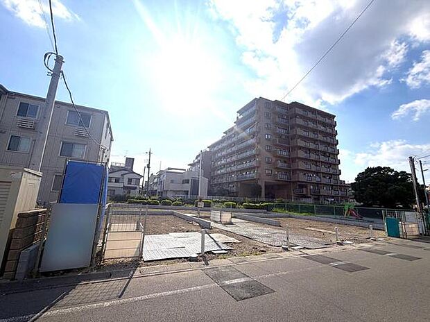 同じグレードで建てられた最寄りの完成物件を、参考にご覧になれます。