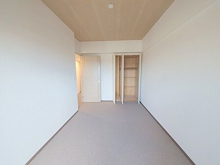 子供部屋には丁度良い洋室。