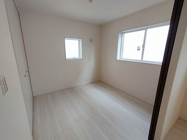 この部屋だれの部屋にしようかな、なんて会話を現地で楽しんでください。