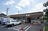 周辺：セブンイレブン堀崎店（150m）