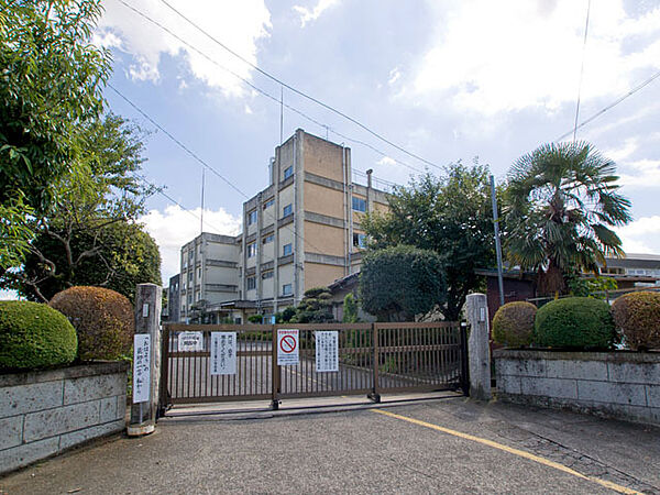 久喜市立久喜小学校（1280m）