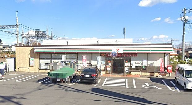 セブンイレブン岩槻本丸店（360m）