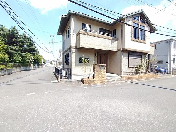 閑静な住宅地で、小さなお子様がいるご家族にも安心。