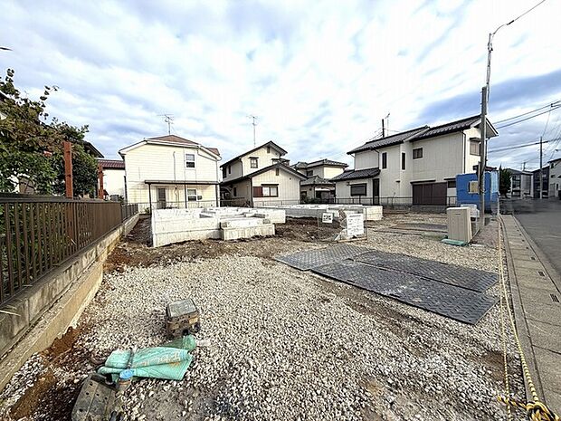 基礎から完成済みの住まいまで、各工程をご確認いただけます。