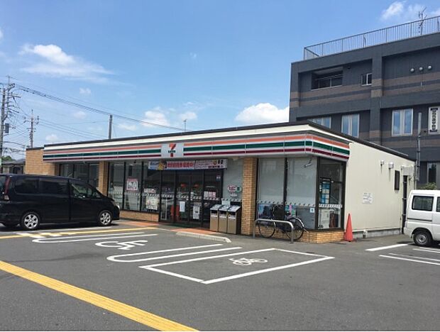 セブンイレブン伊奈町栄店(340m)