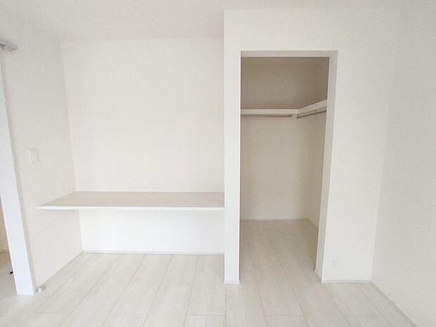 ウォークインクローゼットのある住まいで収納上手な生活。