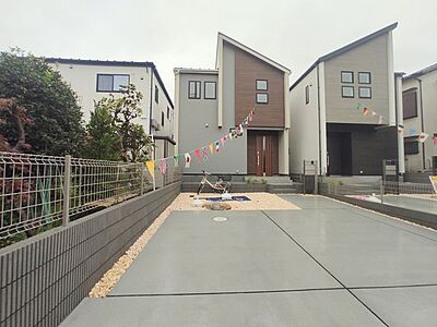 外観:完成物件だから、引っ越したあとの配置や動線も分かりやすい。 外観:完成物件だから、引っ越したあとの配置や動線も分かりやすい。