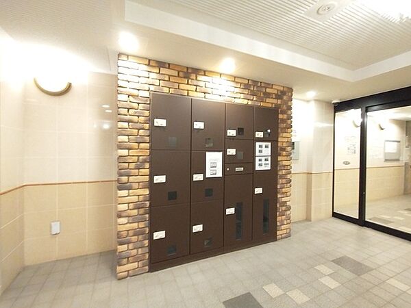留守がちな世帯でもしっかり受け取れる宅配ボックス。