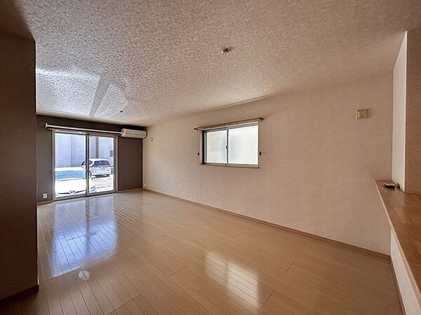 南向きのＬＤＫ、 日当たりにこだわった住宅がここに。