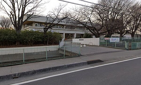 春日部市立大増中学校（740m）