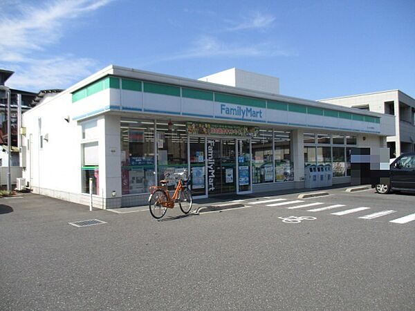 ファミリーマート本郷町南店（960m）